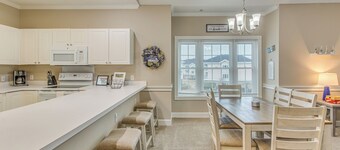 2 Mi to Ocean: Myrtle Beach Condo w/ Balcony