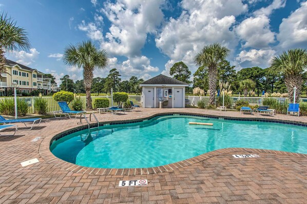 Apartment (2 Bedrooms) | Front of property