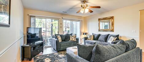 Apartment (2 Bedrooms) | Front of property