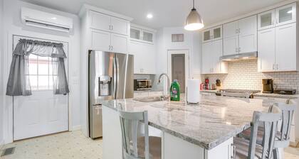 4 Mi to Lake Logan: Hocking Hills Apartment