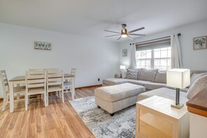 House (2 Bedrooms) | Interior