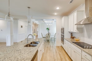 Interior - 15 Mi to Dtwn Huntsville: Newly Built Home! (New Market)