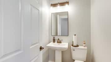 Nhà (3 Bedrooms) | Nội thất