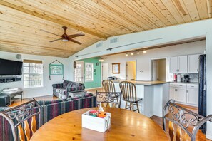 Interior - Fish & Boat on Lake of the Ozarks: Waterfront Home (Edwards)