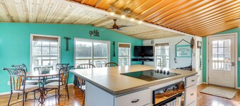 Fish & Boat on Lake of the Ozarks: Waterfront Home