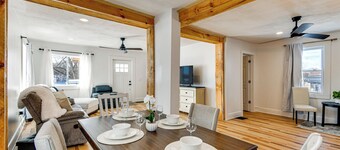 Marina Views, Walk to Dining: Oswego River Escape!