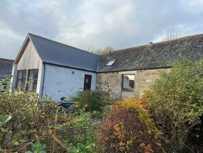 Exterior - Corrie Cottage -Stunning mountain escape in Speyside & the Caringorms (Tomnavoulin)
