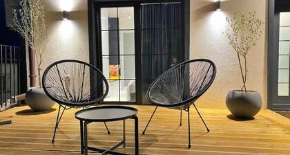 Patio & Lake View âïž Old Town Stylish & Central