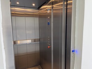 Elevator