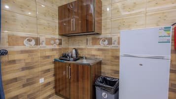 Frigobar, microondas