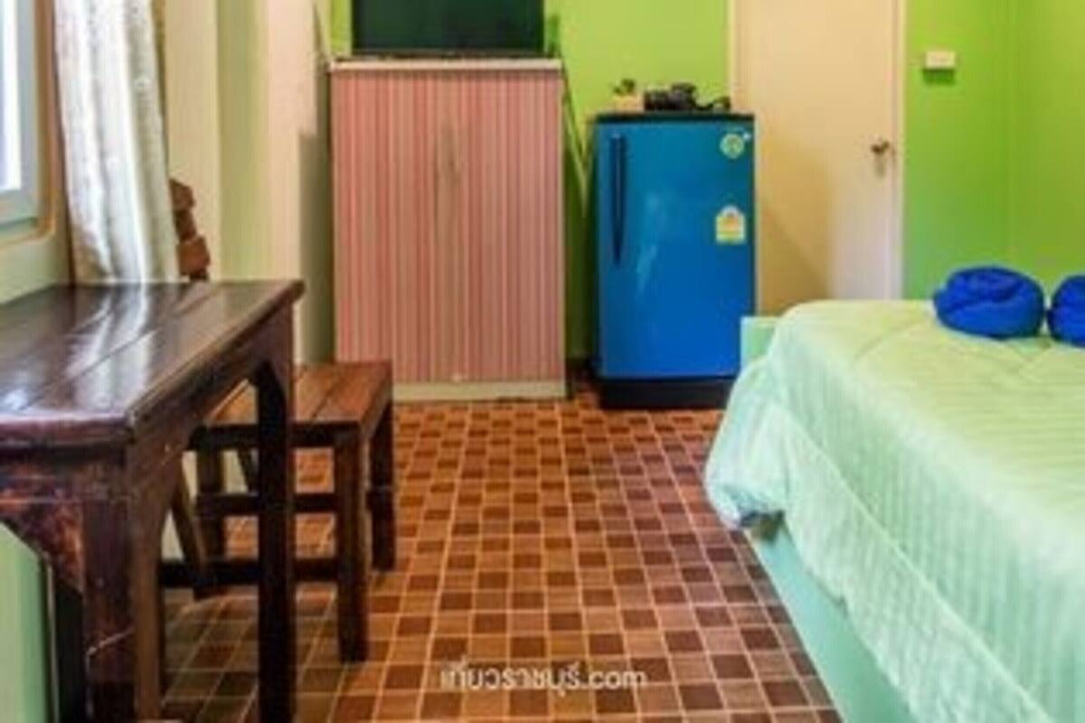 Room | Free WiFi, bed sheets