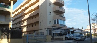 Cozy studio for 2/3 in Roses, 800m from the beach with parking