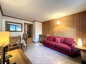 TV - Chamonix - Rental 4 pers, 41 m² (Chamonix-Mont-Blanc)