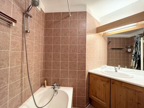Bathroom - Chamonix - Rental 4 pers, 41 m² (Chamonix-Mont-Blanc)