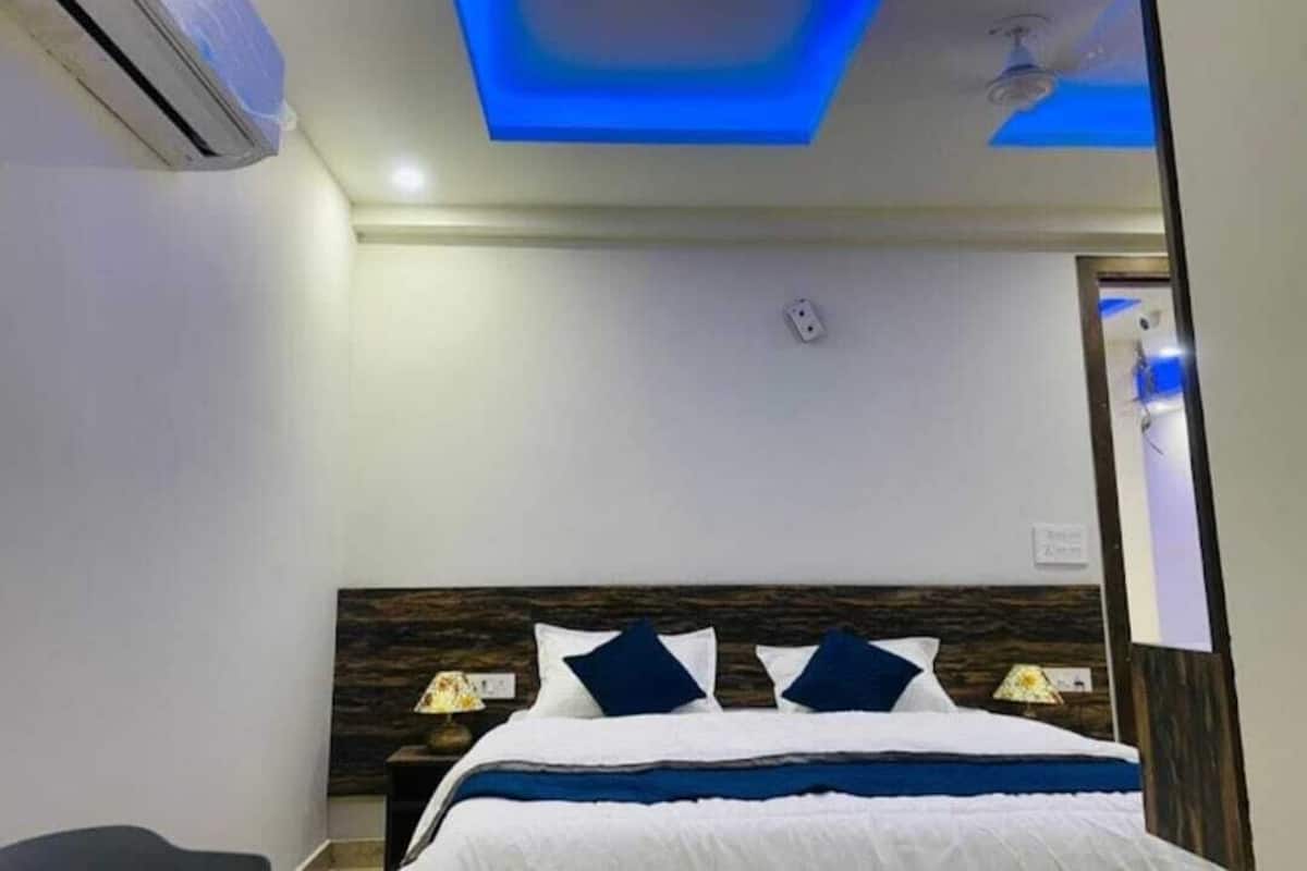 Deluxe Room, City View