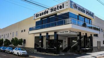 واجهة المنشأة