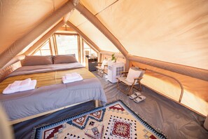 Barraca conforto, vista para a colina | 1 quarto, frigobar (abastecido com itens grátis)