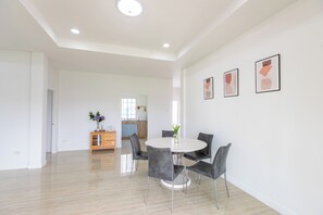 Family Villa | Living area