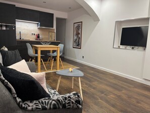 TV - Marina Home (Ajaccio)