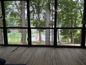 House, 4 Bedrooms | Interior - Spacious Hidden Paradise At Lake Norman 4 Bedroom Home (Mooresville)