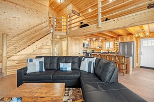 Cabin, 3 Bedrooms | Living area | Smart TV, streaming services