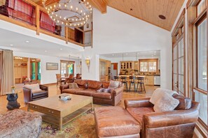 Cabin, 4 Bedrooms | Living area | Smart TV