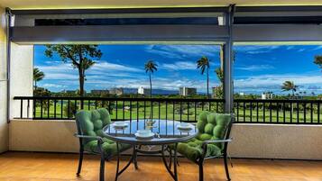 Condo, 2 habitaciones | Restaurante al aire libre