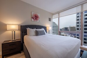 1 chambre, bureau, fer et planche à repasser, Wi-Fi