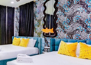 4 habitaciones, tabla de planchar con plancha, wifi y ropa de cama