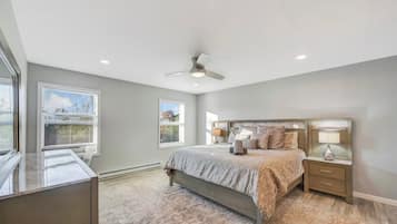 4 bedrooms, iron/ironing board, travel crib, free WiFi