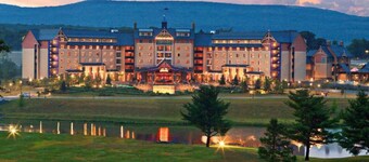 Escape to Luxury in the Poconos: Your Year-Round Family Retreat