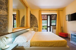 Villa, Hill View | 9 bedrooms, iron/ironing board, free WiFi