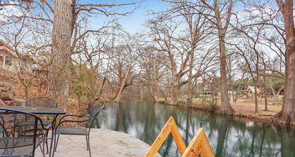Owl Lodge I Creek access in Wimberley!