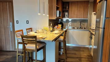 Microwave, oven, stovetop, coffee/tea maker
