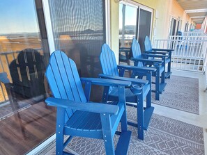 Property grounds - Bayfront 3 Bedroom Condo with Pool! Golden Sunsets! Maresol 208 (Ocean City)