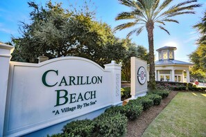 Property grounds - Calliope: Across from Carillon Beach Walkover #1 w/ Huge Outdoor Balcony (Panama City Beach)