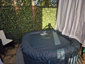 Hus | Utendørs boblebad