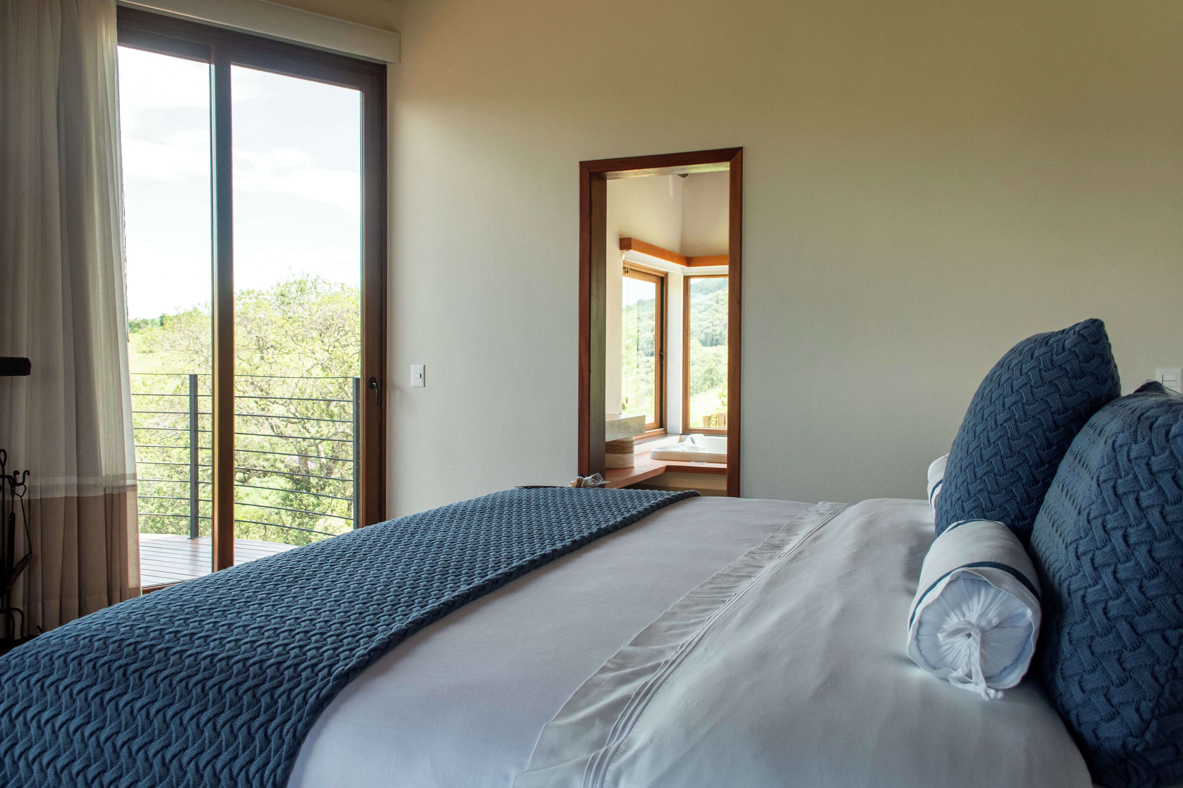 Premium Chalet, 1 Bedroom, Non Smoking, Mountain View | 1 bedroom, in-room safe, blackout drapes, soundproofing