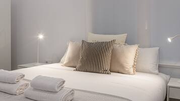 2 chambres, fer et planche à repasser, Wi-Fi gratuit, draps fournis