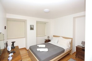 1 bedroom, iron/ironing board, travel cot, WiFi