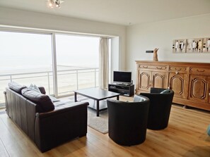 Apartment | Living area - Apartment in Nieuwpoort for 6 Persons (Nieuwpoort)