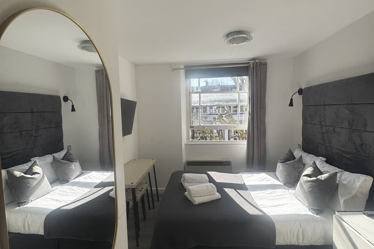 Apartment | 1 bedroom, iron/ironing board