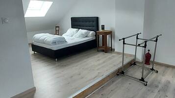 4 chambres, fer et planche Ă  repasser, Wi-Fi, draps fournis