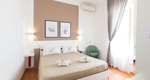 Habitación Confort doble | Escritorio y wifi gratis