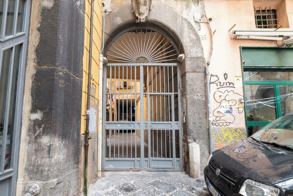 Front of property - La Loren By DomusExtra (Naples)