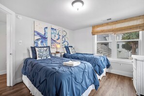 3 bedrooms, Internet
