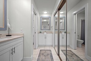 Hair dryer, towels - Ocean View Condo, Golf Cart Included, Private Patio, Newly Redecorated - 607 Newhaven (Fripp Island)