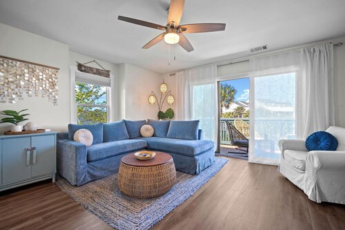 Ocean View Condo, Golf Cart Included, Private Patio, Newly Redecorated - 607 Newhaven