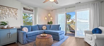 Ocean View Condo, Golf Cart Included, Private Patio, Newly Redecorated - 607 Newhaven