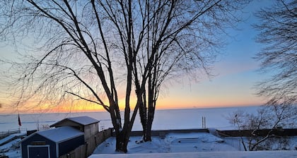 Paradise found in this charming 2-bedroom house on Lake Erie Waterfront